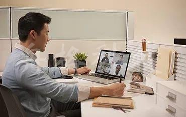 餐廳也能當會議室,只需要Polycom