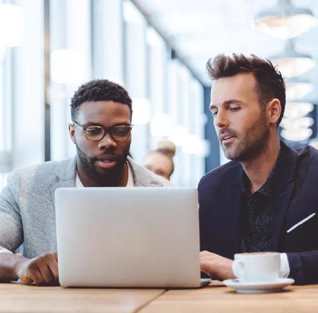 餐廳也能當會議室,只需要Polycom